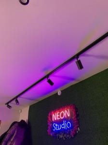 Фотография NEON Studio 2